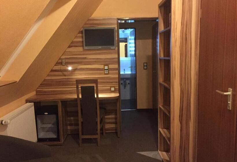 غرفة عائلية, Meereswoge