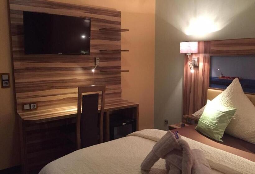 غرفة عائلية, Meereswoge