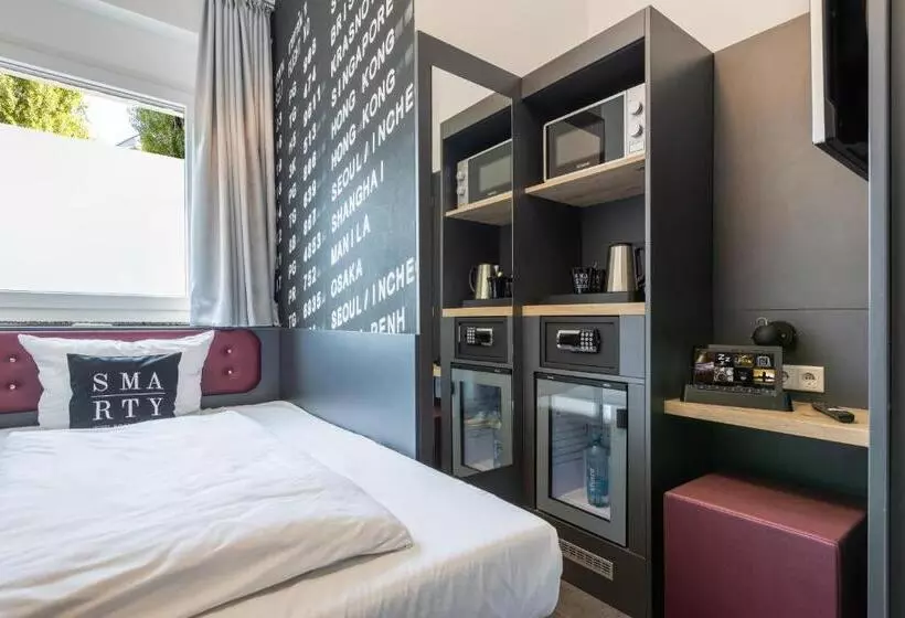 Standard Yhden Hengen Huone, SMARTY Airport Cologne Hotel - KONTAKTLOSER SELF CHECK-IN