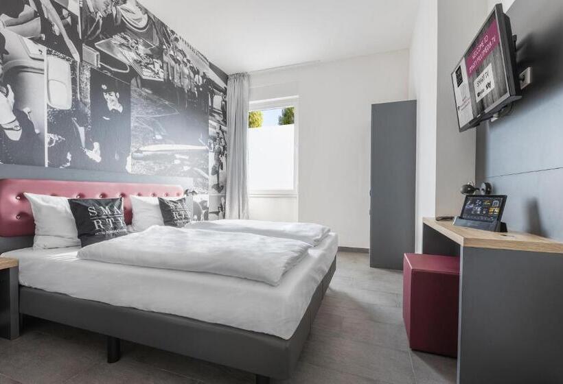 디럭스 룸, SMARTY Airport Cologne Hotel - KONTAKTLOSER SELF CHECK-IN