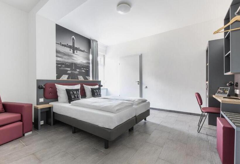 اتاق استاندارد سه نفره, SMARTY Airport Cologne Hotel - KONTAKTLOSER SELF CHECK-IN