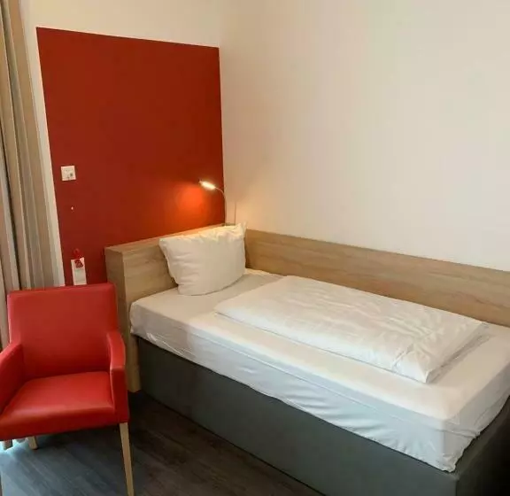身障者適用スタンダードルーム, Adesso Hotel Göttingen   Pay At Property On Arrival Ihr Automatenhotel In Göttingen