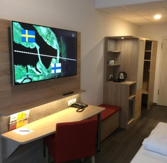 家庭间, Adesso Hotel Göttingen Pay At Property On Arrival Ihr Automatenhotel In Göttingen