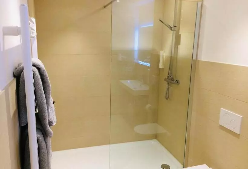 エコノミーシングルルーム, Adesso Hotel Göttingen   Pay At Property On Arrival Ihr Automatenhotel In Göttingen