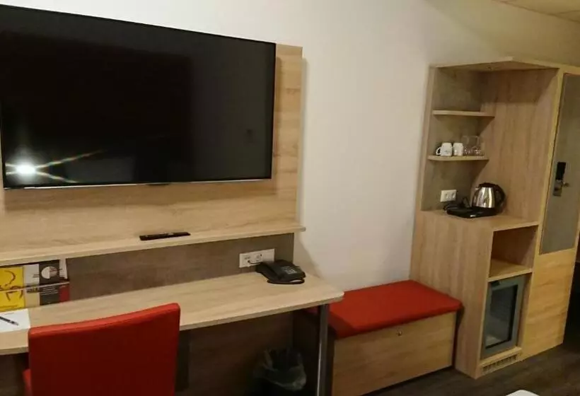 バルコニー付きスタンダードルーム, Adesso Hotel Göttingen   Pay At Property On Arrival Ihr Automatenhotel In Göttingen