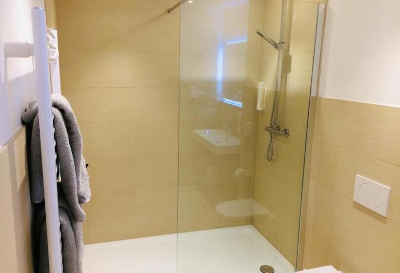 标准间带阳台, Adesso Hotel Göttingen Pay At Property On Arrival Ihr Automatenhotel In Göttingen