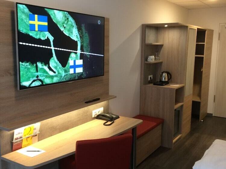 适合残疾人使用的标准间, Adesso Hotel Göttingen Pay At Property On Arrival Ihr Automatenhotel In Göttingen