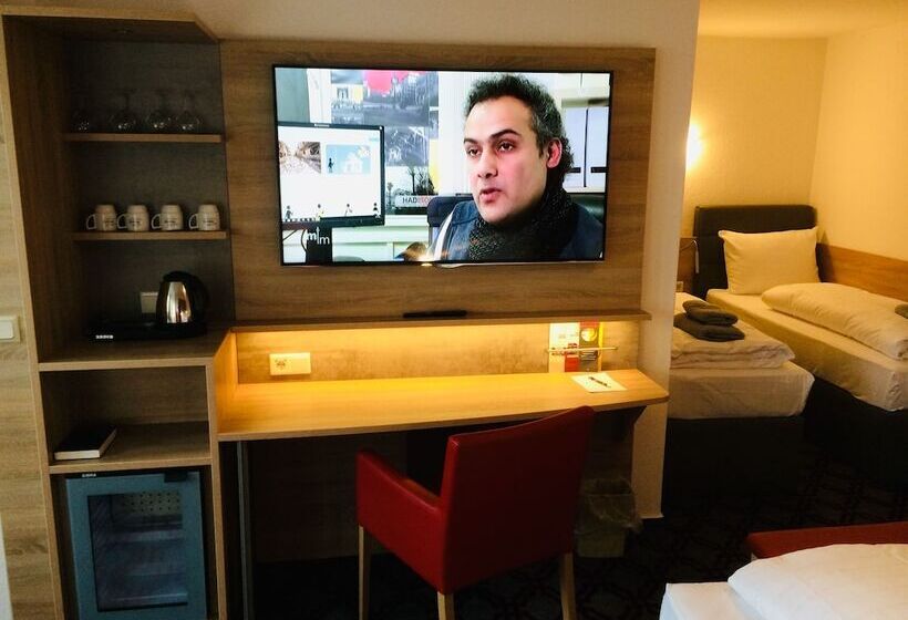 家庭间, Adesso Hotel Göttingen Pay At Property On Arrival Ihr Automatenhotel In Göttingen