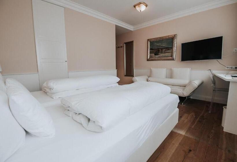 Номер Стандарт Трехместный, Boutique Hotel Am Rathaus   Reblaus