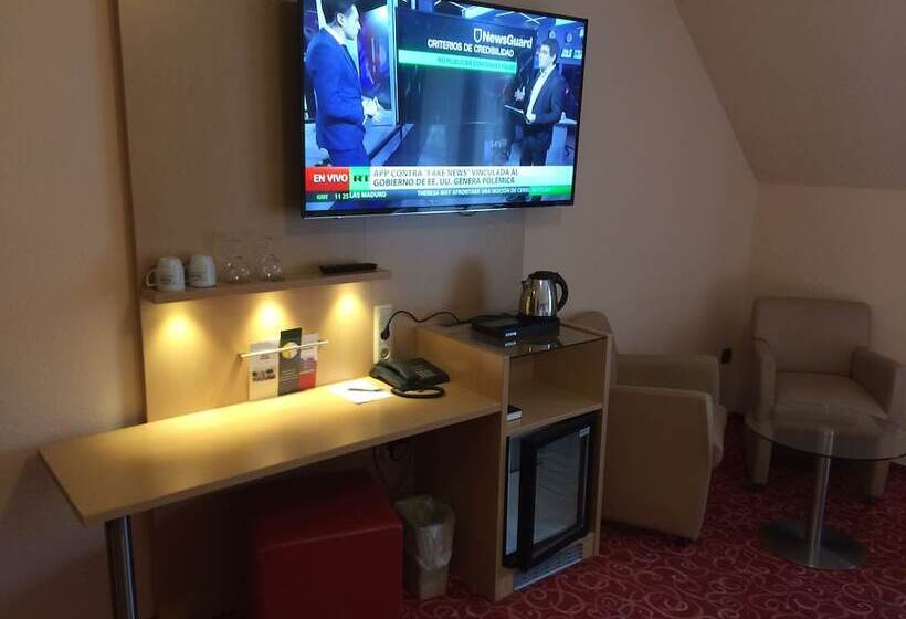 适合残疾人使用的标准间, Adesso Hotel Göttingen Pay At Property On Arrival Ihr Automatenhotel In Göttingen