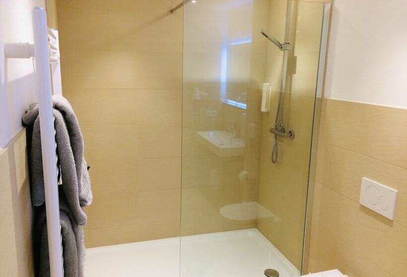 标准三人间, Adesso Hotel Göttingen Pay At Property On Arrival Ihr Automatenhotel In Göttingen