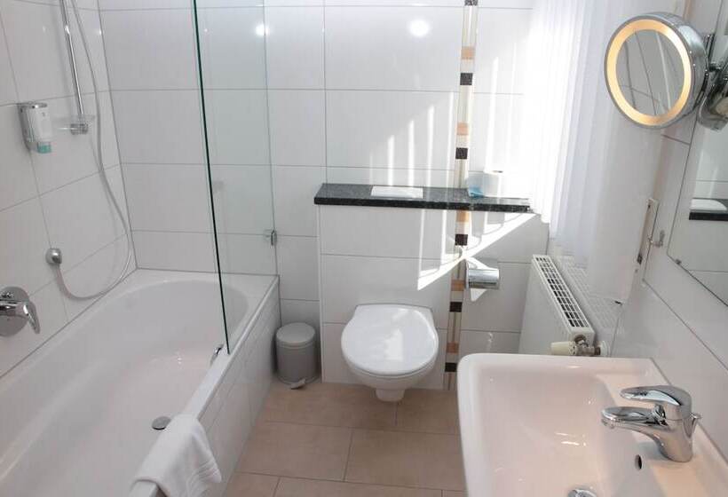 Standard-huone, Anika