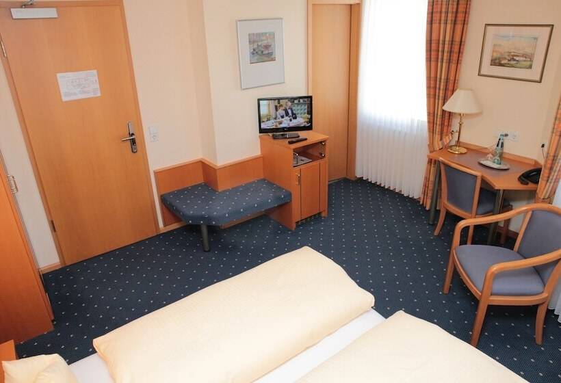 Superior-huone, Anika