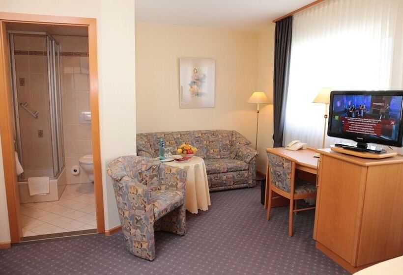 Superior-huone, Anika