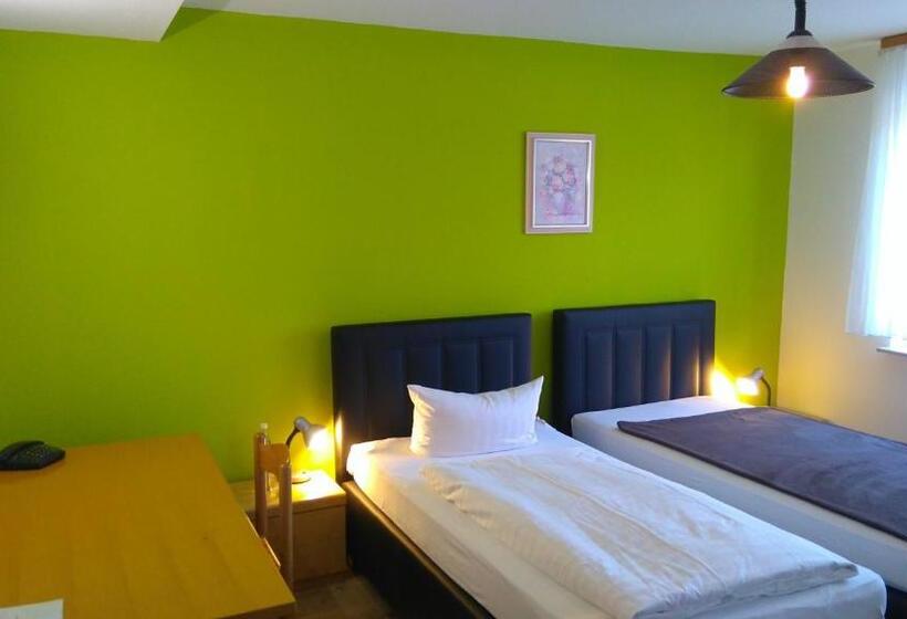 Standart Tek Kişilik Oda, Arheilger Hof