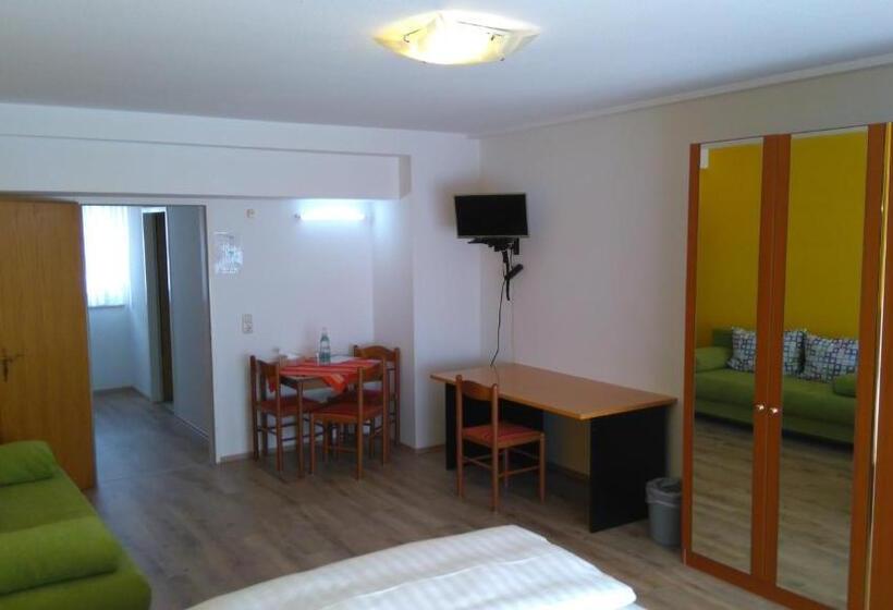 Rahat Tek Kişilik Oda, Arheilger Hof