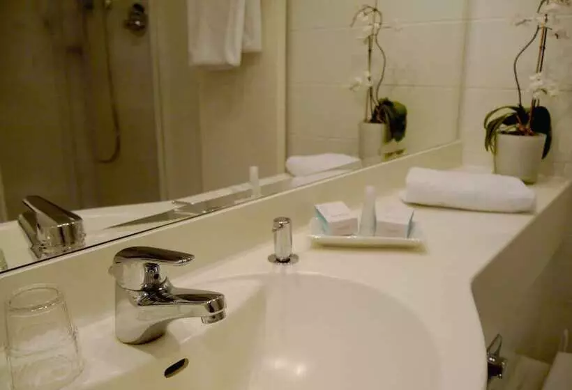 スタンダードルーム, Business Hotel Artes