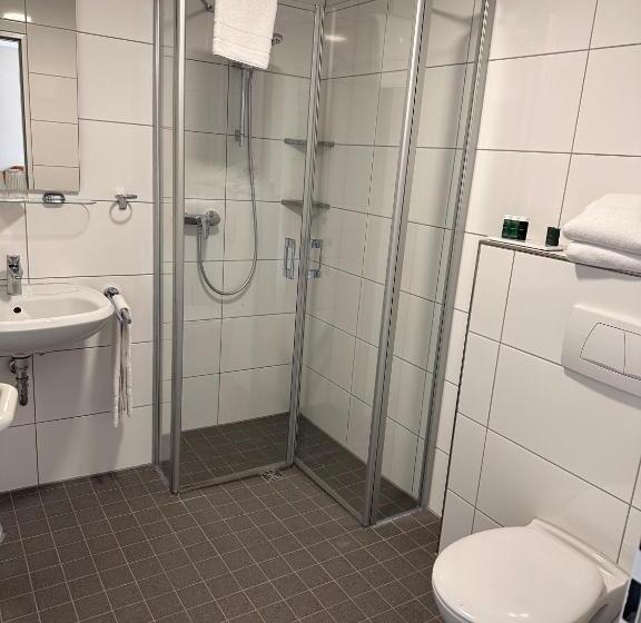 غرفة عائلية, Nahetal