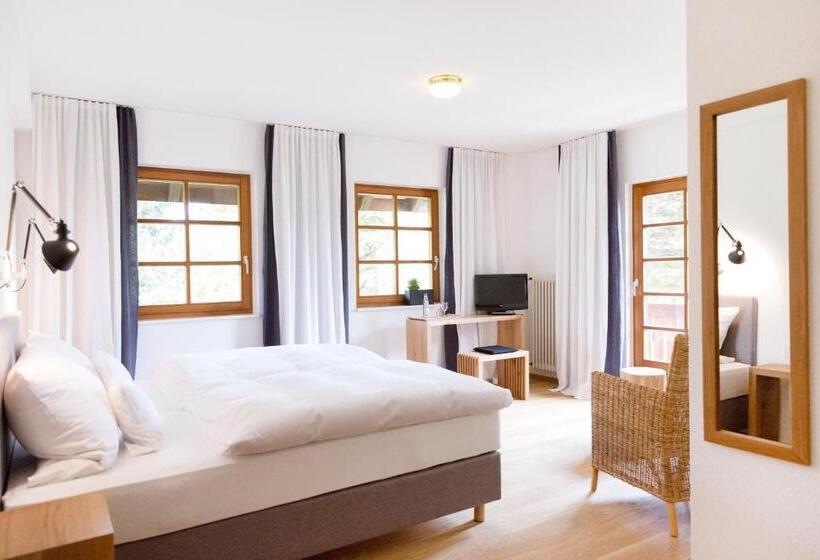 Номер Superior, Der Hirschen