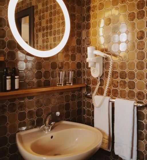 Номер Стандарт, Der Hirschen