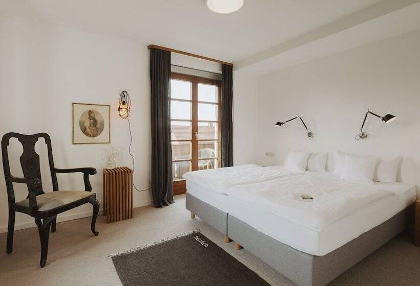 Номер Стандарт, Der Hirschen