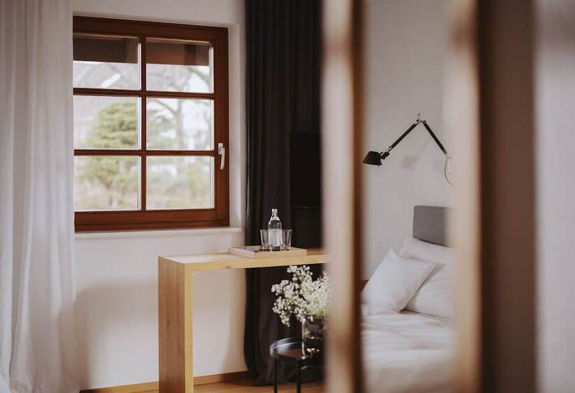 Номер Superior, Der Hirschen