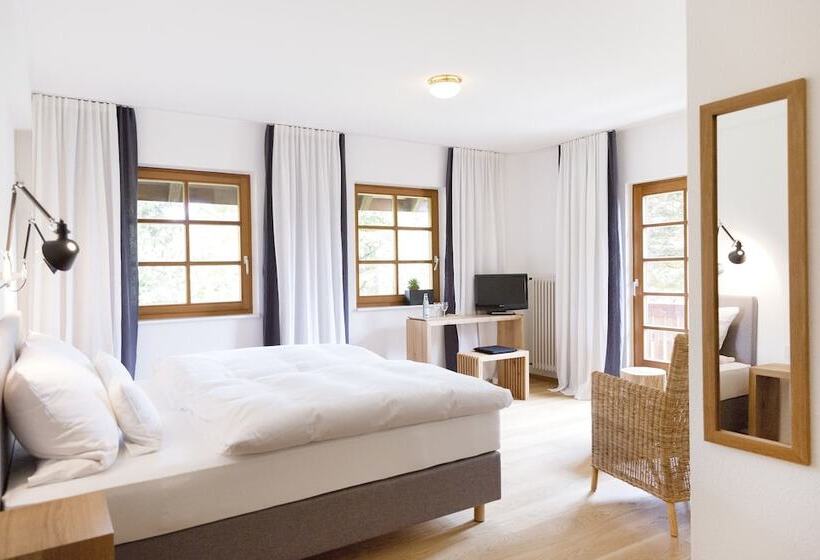 Номер Superior, Der Hirschen