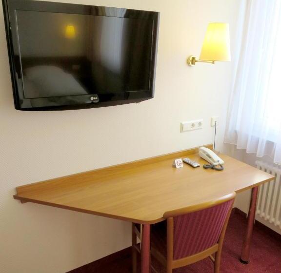 스탠다드 룸, Find