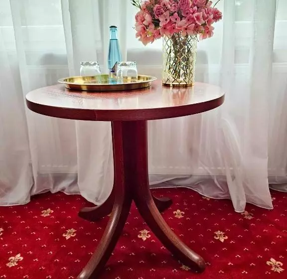 Standard-huone, Gala