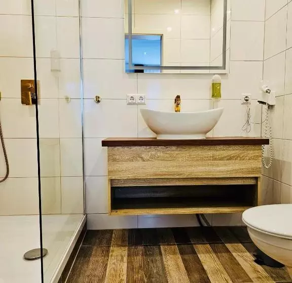 Standard-huone, Gala