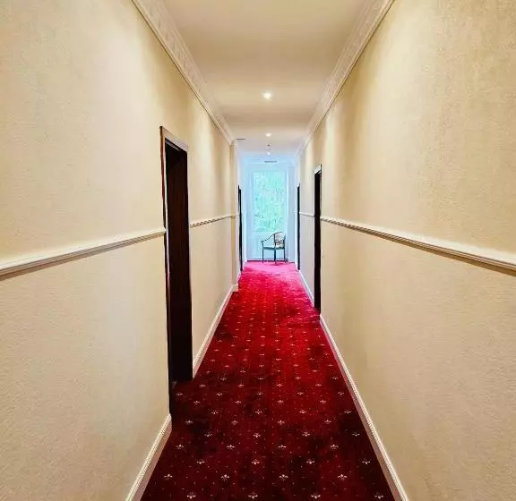 Standard-huone, Gala