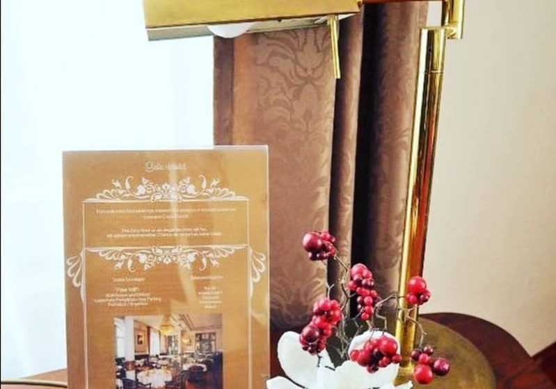 חדר בסיסי, Gala