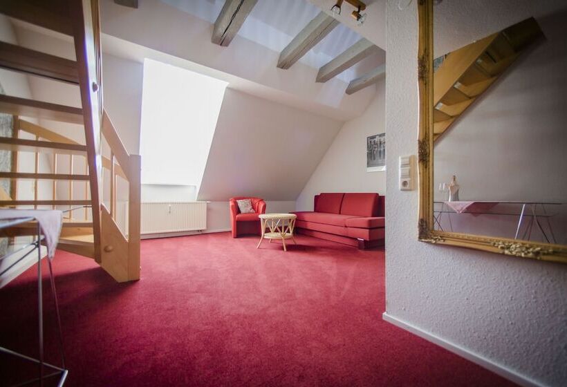 스탠다드 트리플 룸, Gasthaus & Pension Mohren