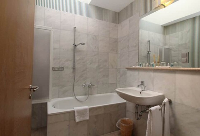 Номер Стандарт, Lindemann