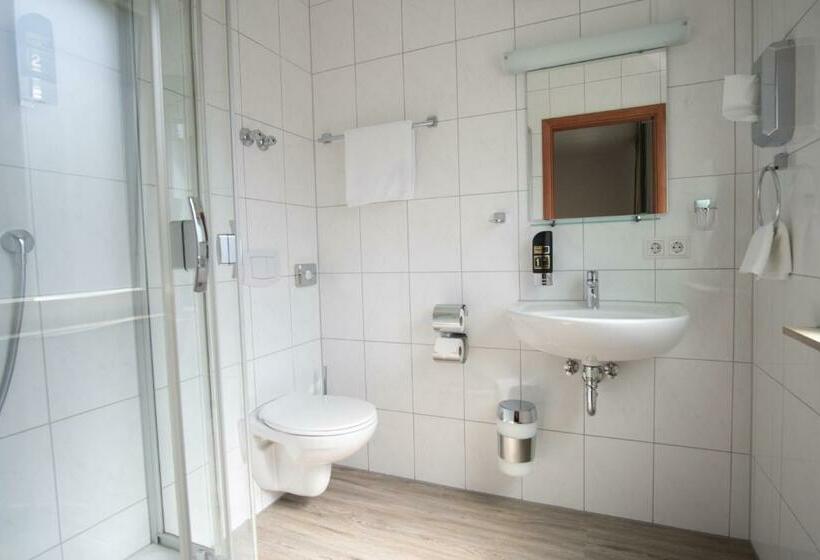 غرفة قياسية, M A S