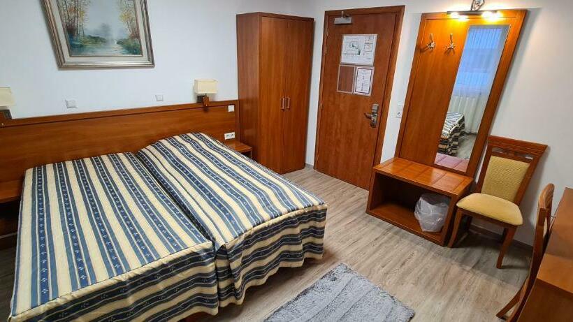 غرفة قياسية, M A S