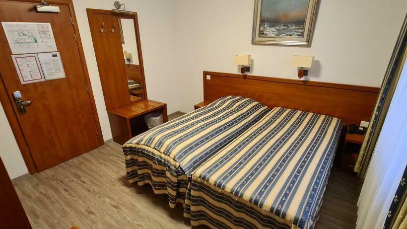 غرفة قياسية, M A S