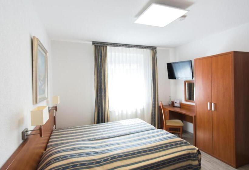 غرفة قياسية, M A S