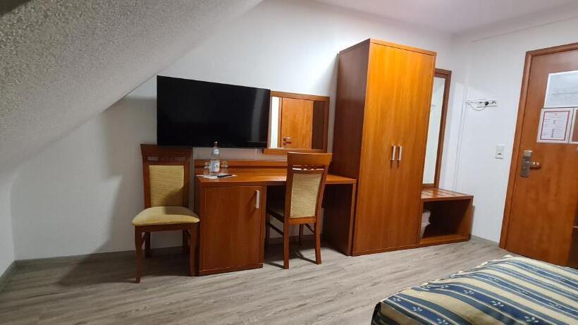 غرفة قياسية فردية, M A S