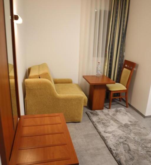 غرفة قياسية, M A S