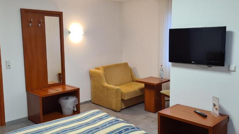 غرفة قياسية, M A S