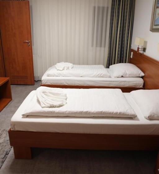 غرفة قياسية, M A S