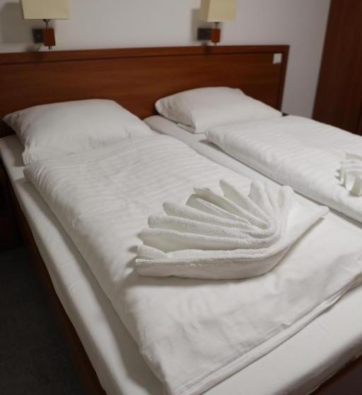 غرفة قياسية, M A S