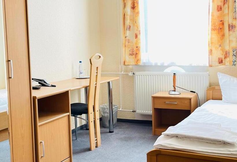 Номер Стандарт Индивидуальный, Merkur Garni