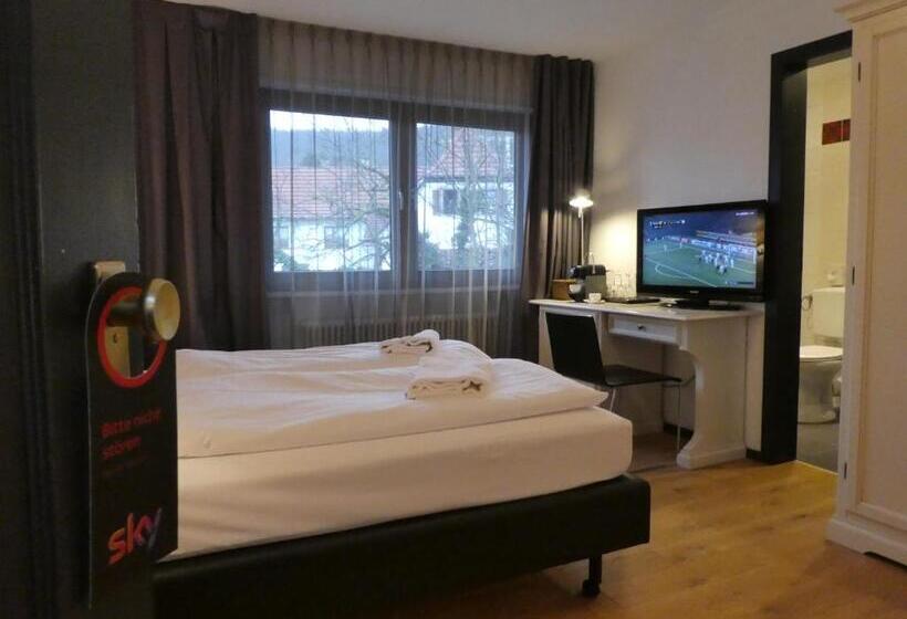 חדר סטנדרט לשלושה, Restaurant Felderbock