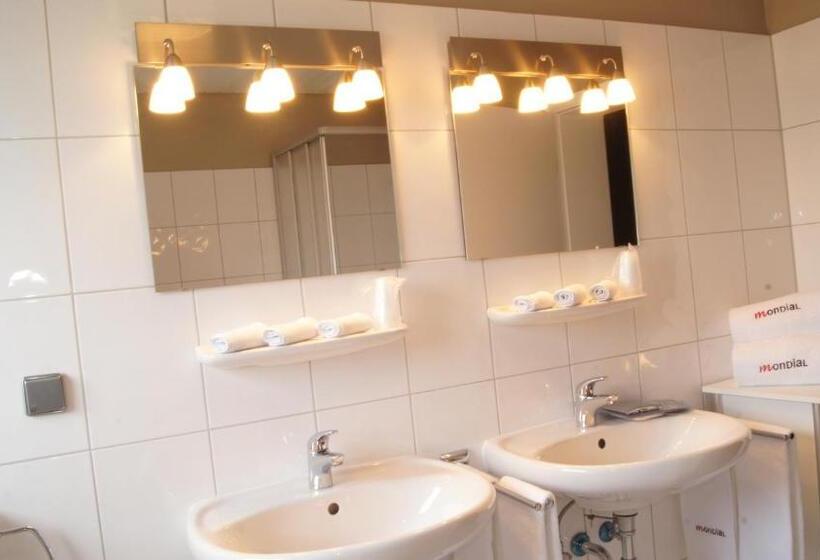 בית, 3 חדרי שינה, Restaurant Felderbock