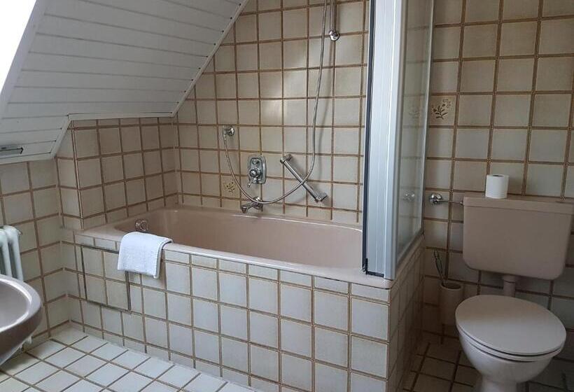 标准三人间, Restaurant Klostermühle