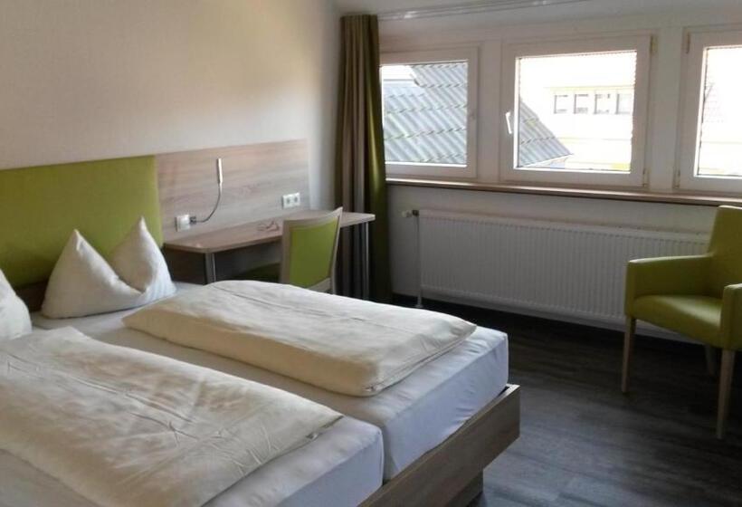 غرفة قياسية, Restaurant Zum Wacholderhain