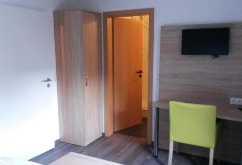 غرفة قياسية, Restaurant Zum Wacholderhain