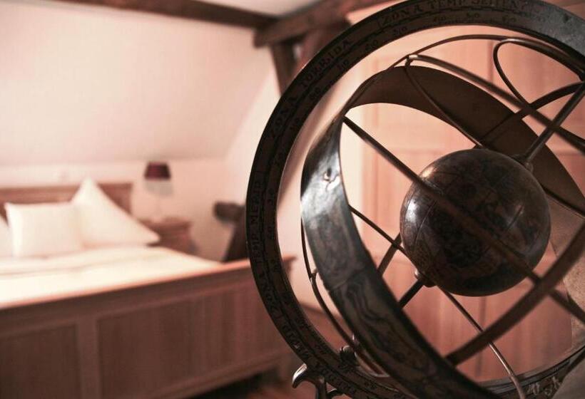 Семейный Номер, Simonis